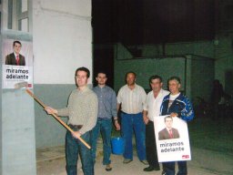 pegadacartelesiniciocampana